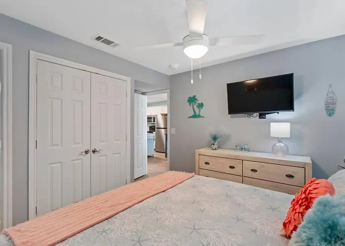 Beachfront Gulf Views Morgan Pool Sleeps 7 *